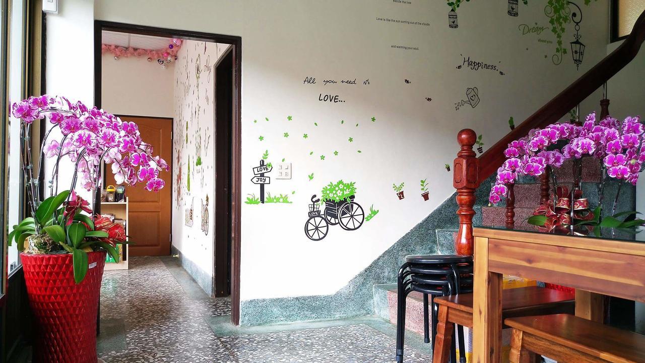 Zhongshan Hostel Fenchihu Exterior photo