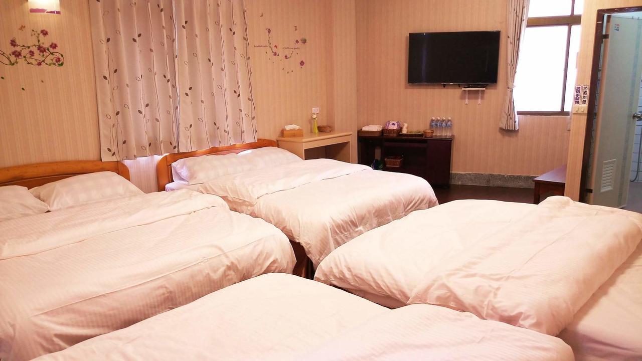 Zhongshan Hostel Fenchihu Exterior photo
