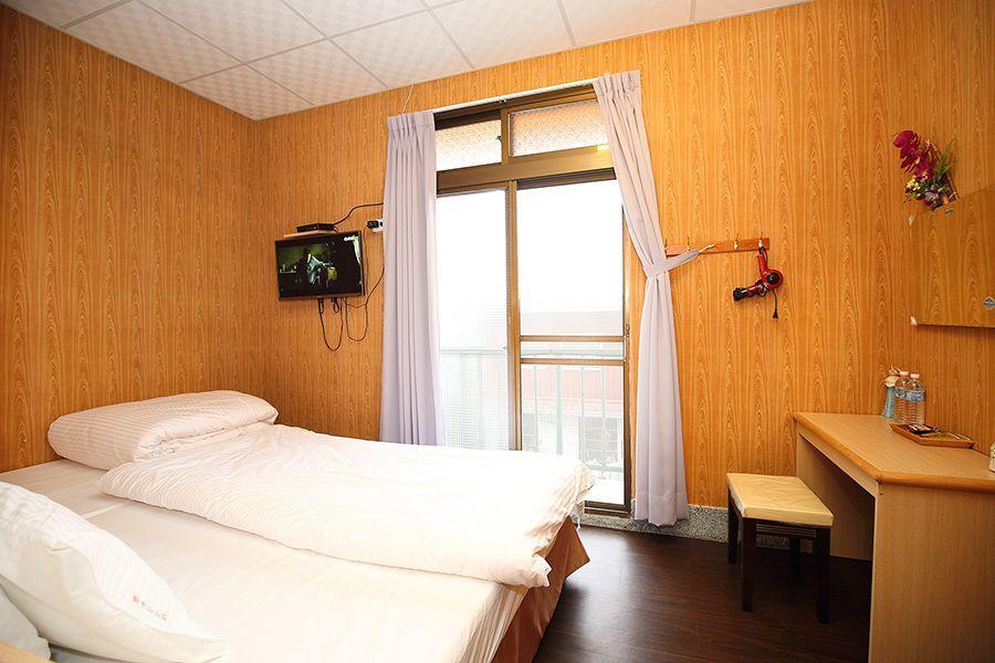 Zhongshan Hostel Fenchihu Exterior photo